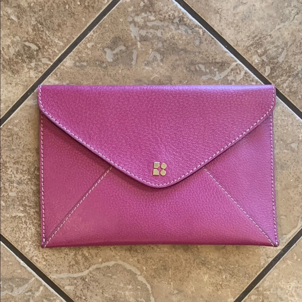Kate Spade New York Magenta Leather Envelope Clutch Snap Enclosure - Unique! - Picture 1 of 10